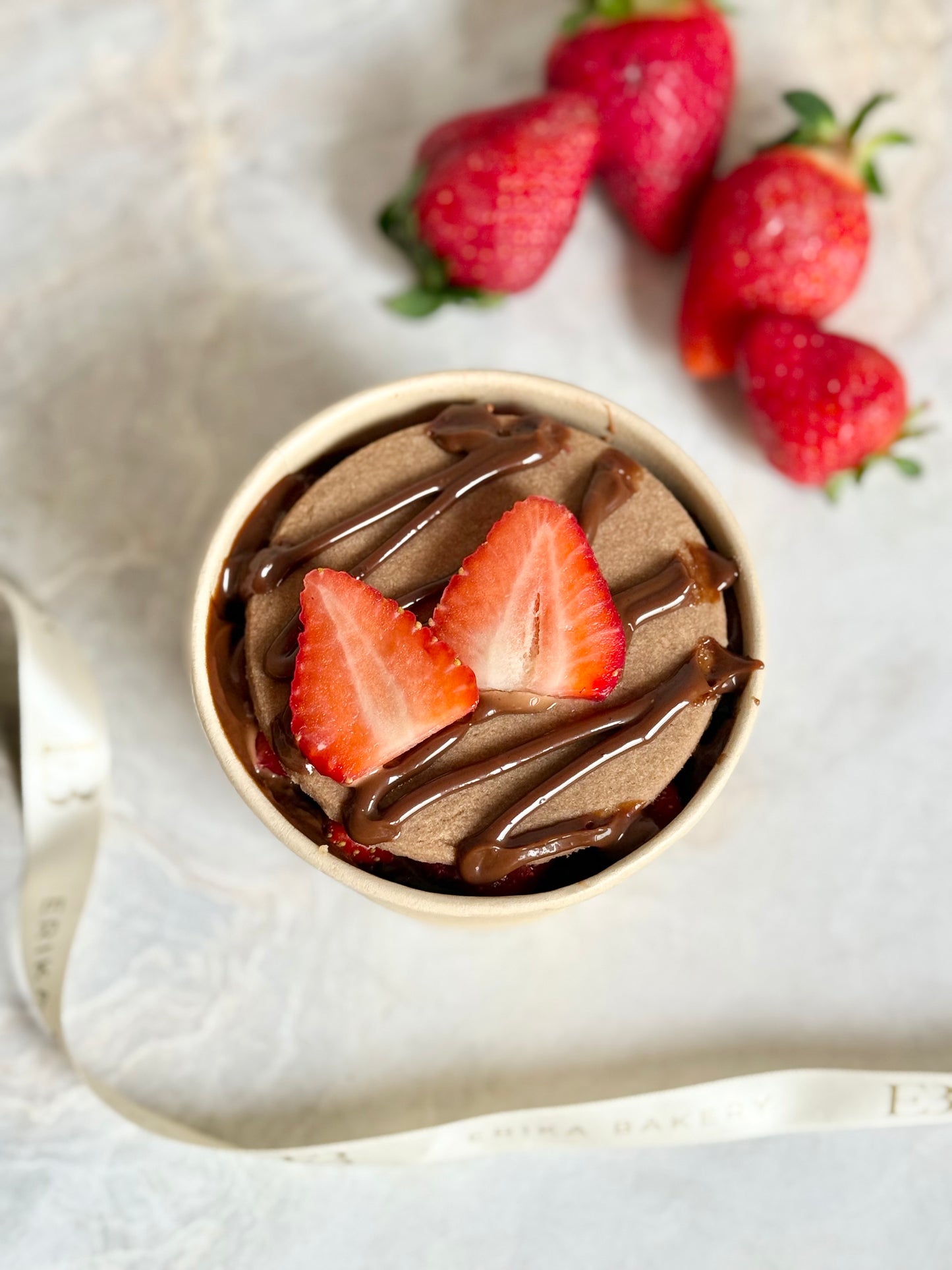 Alfajor choco fresas cuchareable