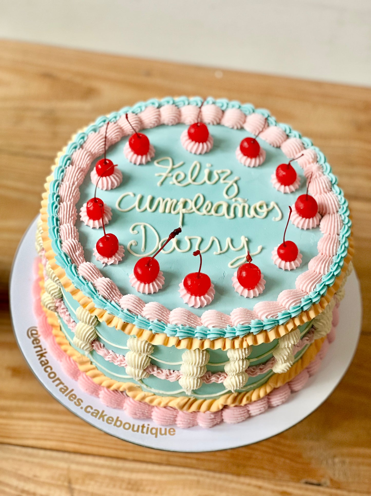 Torta Antonieta con cerezas