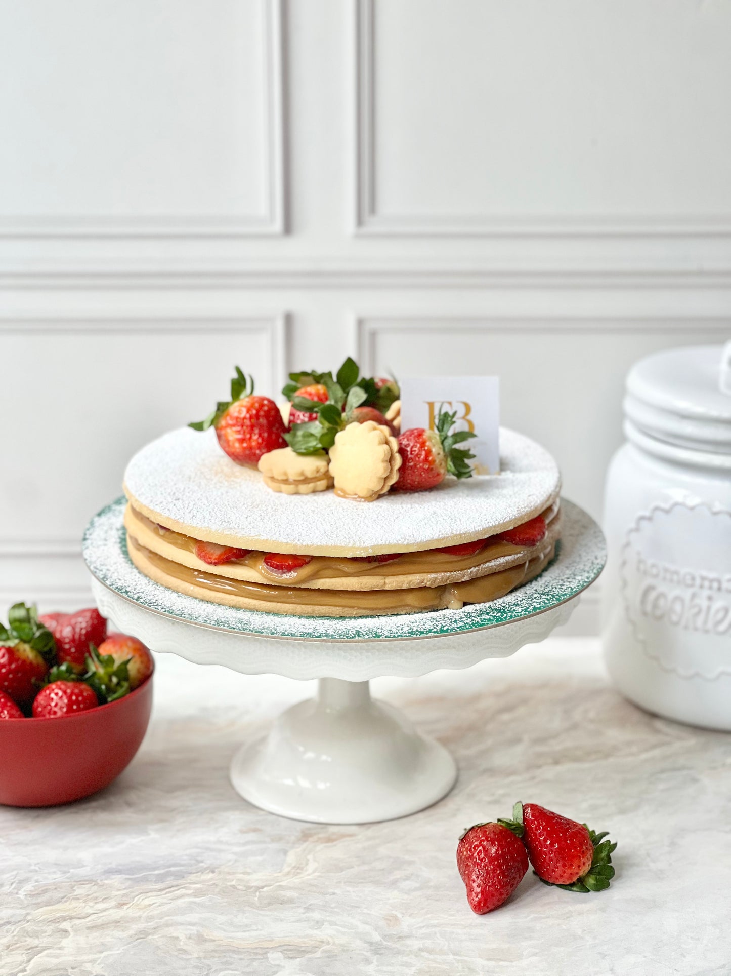 Torta Alfajor Con Fresas