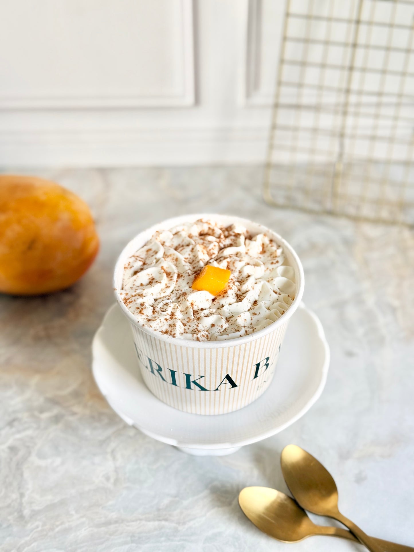 Tres Leches con mango cuchareable