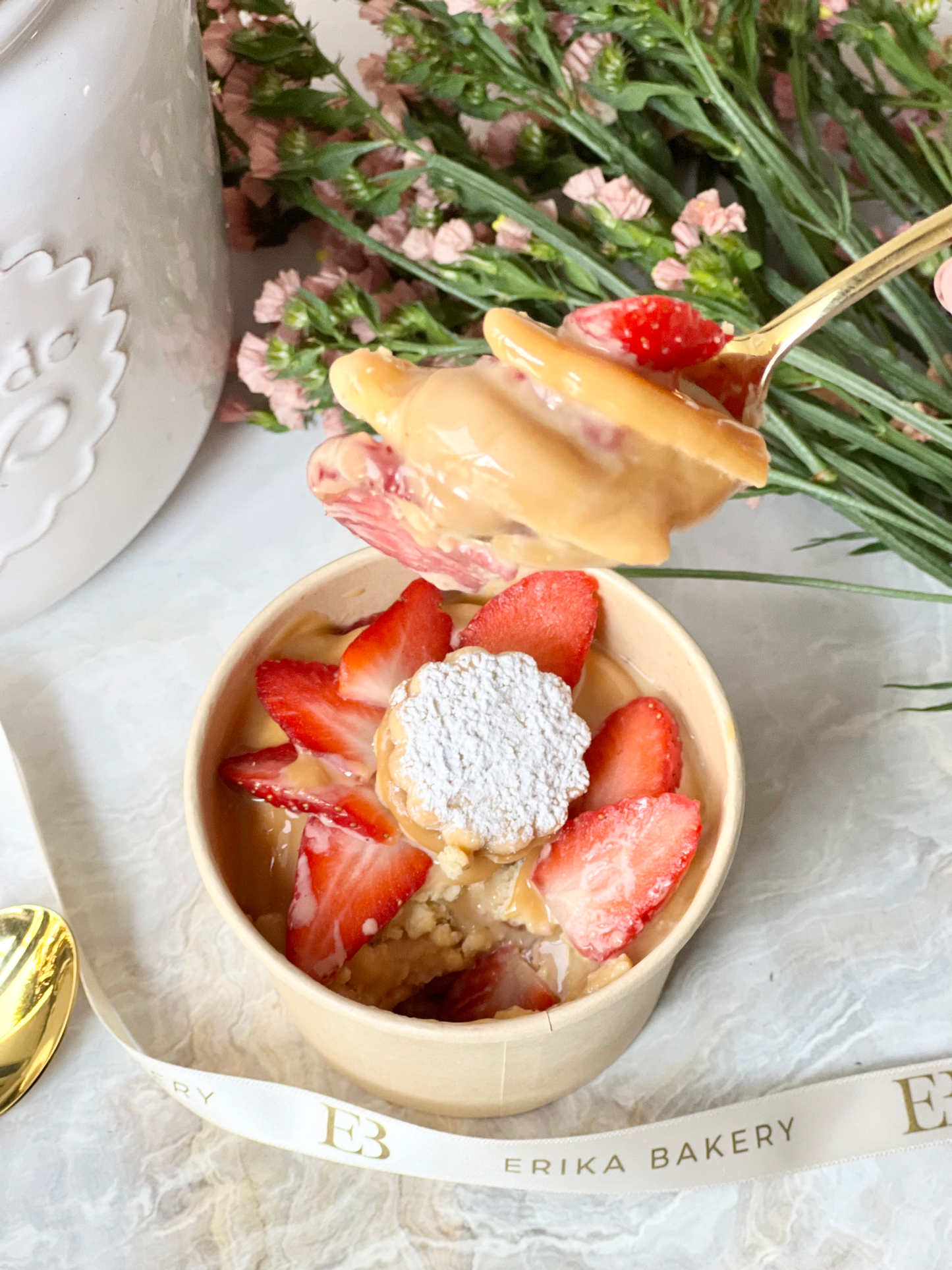 Torta alfajor con fresas cuchareable